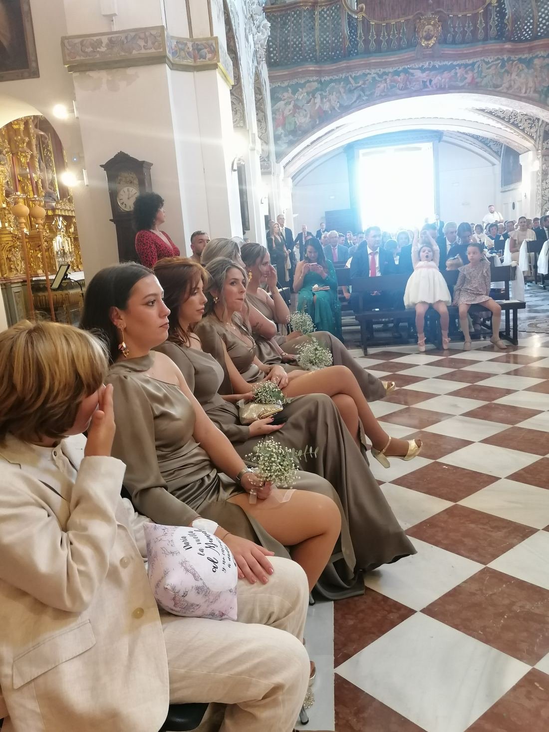 Ceremonia de boda en un templo barroco — Legado Romano