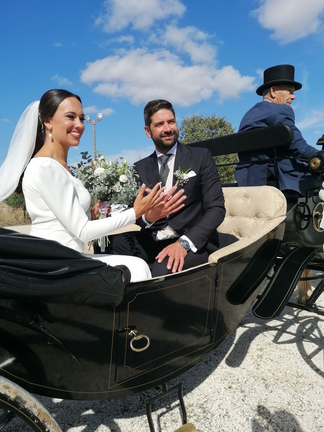 Boda real de Legado Romano — llegada en coche de caballos